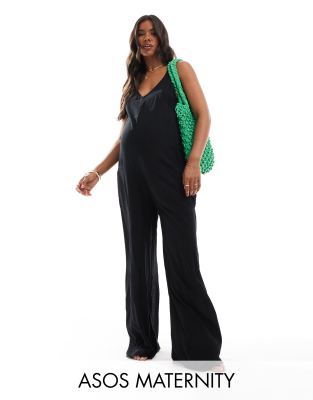 ASOS DESIGN - Umstandsmode - Strand-Jumpsuit in Schwarz mit Taschendetail