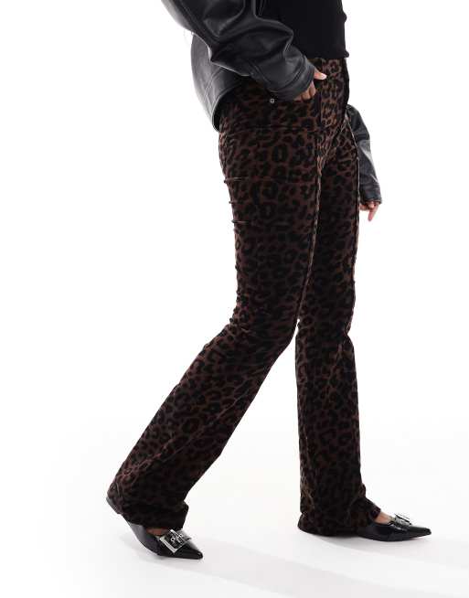ASOS DESIGN – Uncut – Cord-Schlaghose mit Tierfellmuster und Ziernähten , 3 von 5