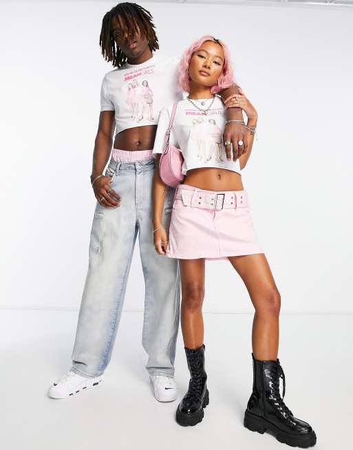 ASOS DESIGN - Uniseks cropped T-shirt met strakke pasvorm en 'Mean Girls' print in wit