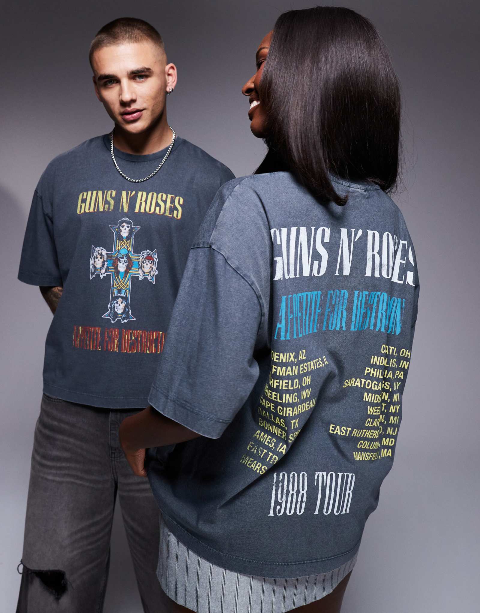 ДИЗАЙНЕРСКАЯ футболка унисекс свободного кроя с логотипом Guns N Roses Tour от ASOS DESIGN черного цвета, выполненная в стираном стиле