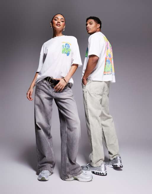 ASOS DESIGN unisex boxy oversized licensed t-shirt with Pulp Fiction pop art prints in white, 3 of 4
