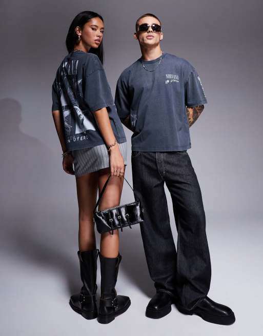 ASOS DESIGN - Unisex - Forvasket sort og firkantet T-shirt med Nirvana-print, 3 af 4