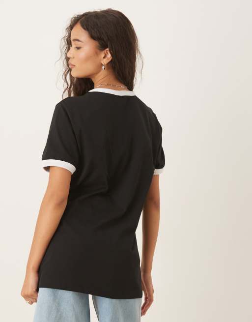 ASOS DESIGN unisex Gola regular fit t-shirt with stripe detail in black, 4 of 4