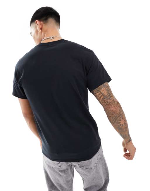 ASOS DESIGN unisex graphic license t-shirt in black with Death Row Records prints, 4 of 4