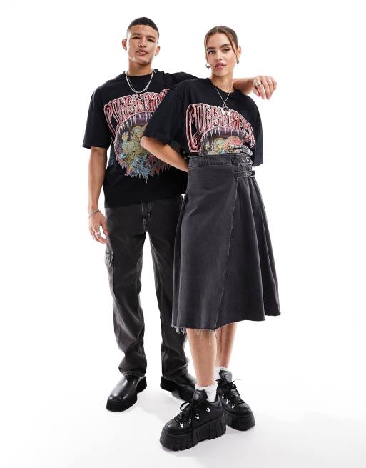 ASOS DESIGN unisex oversized graphic licence tee in black with Guns N' Roses Tour prints , 3 of 4