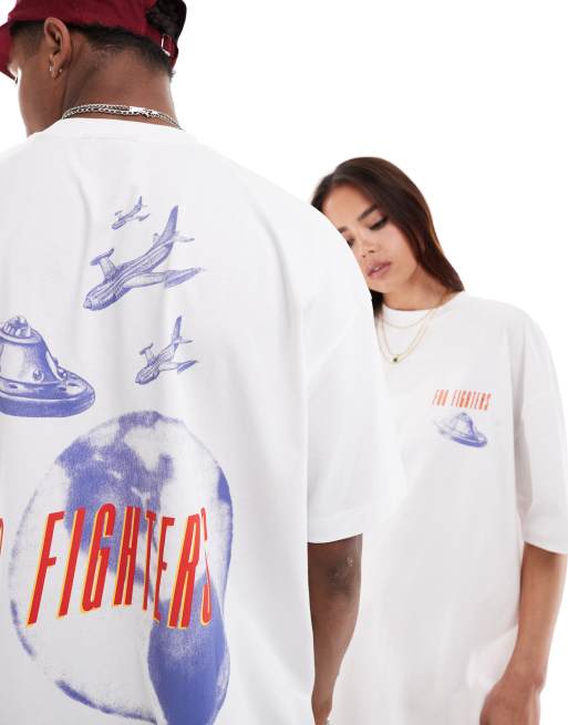 ASOS DESIGN unisex oversized licence band t-shirt with Foo Fighters graphic prints in white, 2 of 4