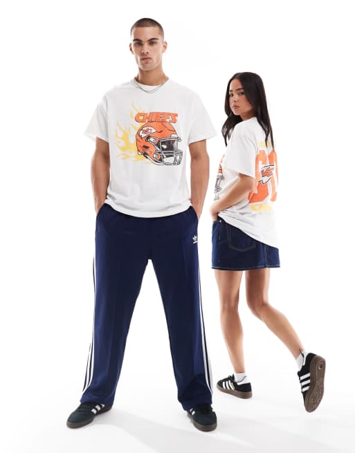 ASOS DESIGN unisex oversized licence t shirt with NFL Kansas City Chiefs prints in white ASOS