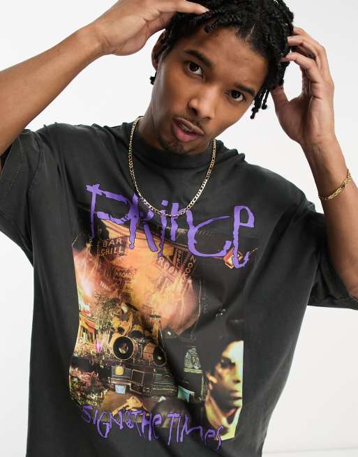 ASOS DESIGN unisex oversized licensed t-shirt with Prince Purple Rain print in black, 3 of 4