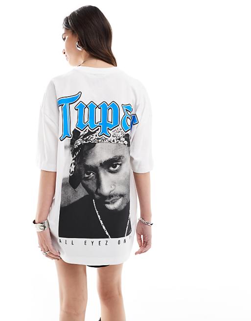 ASOS DESIGN unisex oversized licensed t-shirt with Tupac ASOS DESIGN unisex oversized licensed t-shirt with Tupac