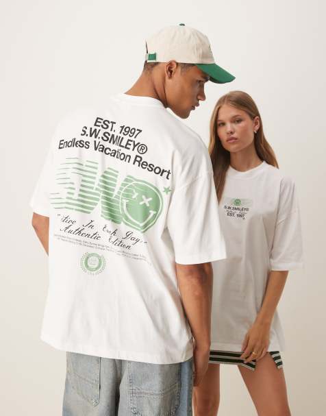 ASOS DESIGN Unisex oversized t-shirt with green Licensed S.W. Smiley prints in white - view 1