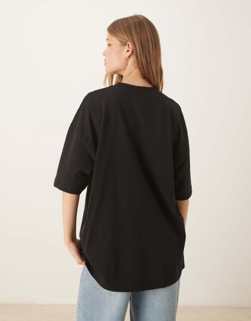 ASOS DESIGN unisex oversized t-shirt with Smile print in black, 2 of 4