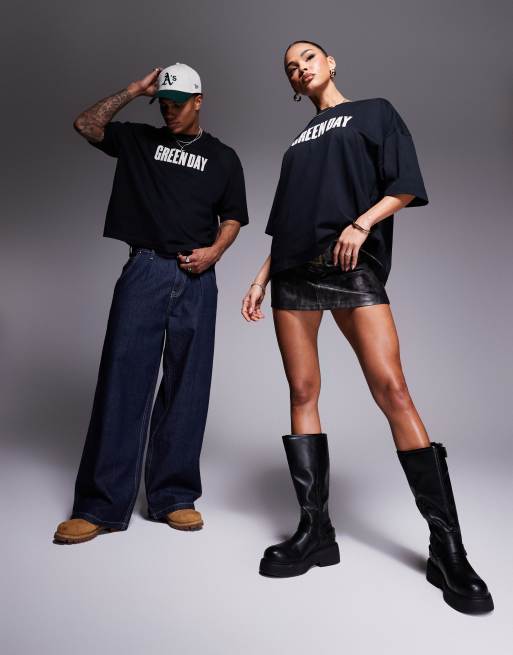ASOS DESIGN – Unisex – Svart t-shirt i oversize med licenserat 'Green Day'-tryck, 3 av 4