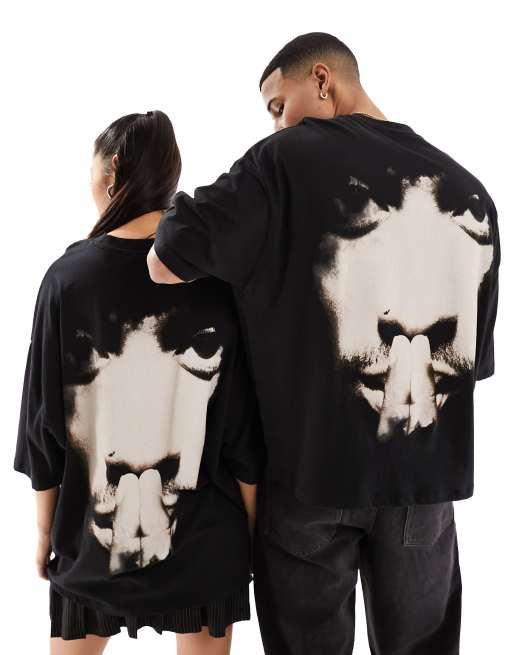 ASOS DESIGN – Unisex-T-Shirt in Oversize-Passform in Schwarz mit lizenziertem Tupac-Gesichtsprint, 4 von 4
