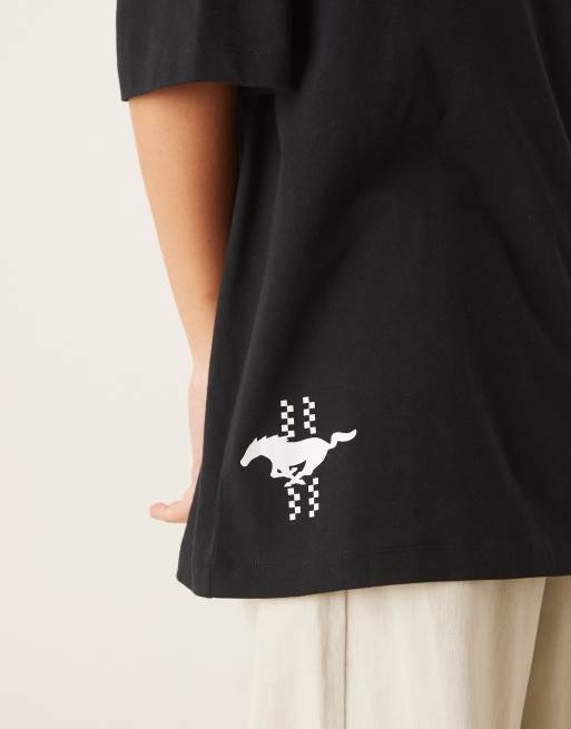ASOS DESIGN – Unisex-T-Shirt in Schwarz mit Mustang-Print und Oversize-Schnitt, 3 von 4