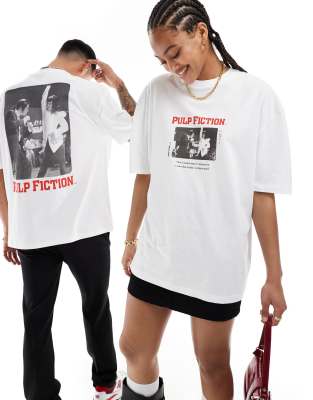 ASOS DESIGN - Unisex-T-Shirt in Weiß mit Oversize-Schnitt und lizenziertem „Pulp Fiction"-Grafikprint