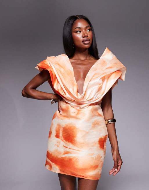 ASOS DESIGN – Usztywniana sukienka mini z głębokim dekoltem w abstrakcyjny pomarańczowy wzór