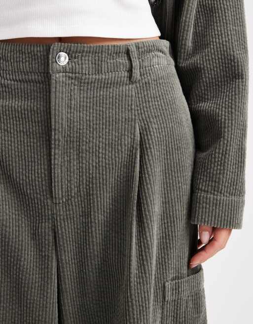 ASOS DESIGN utility barrel pants in cord in dark green - part of a set, 3 of 4