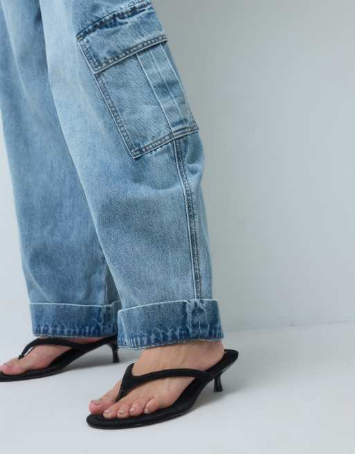ASOS DESIGN utility cargo jean in lightwash blue, 3 of 5