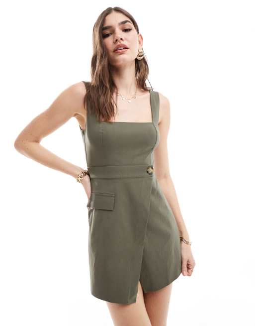 ASOS DESIGN - Utility playsuit met rokje in kaki
