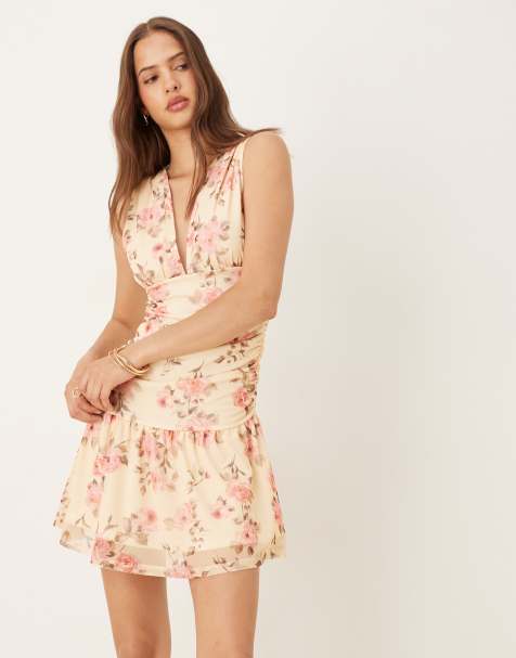 ASOS DESIGN V front ruched mini dress in vintage floral print - view 1