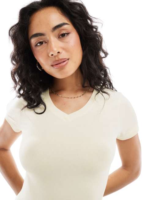 ASOS DESIGN v neck baby tee in cream, 4 of 4