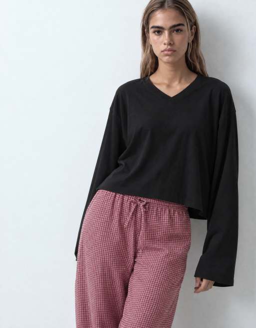 ASOS DESIGN V neck boxy crop long sleeve in black, 9 of 9