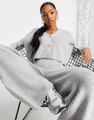 RD STYLE - Patsy V-Neck Cardi main image 1