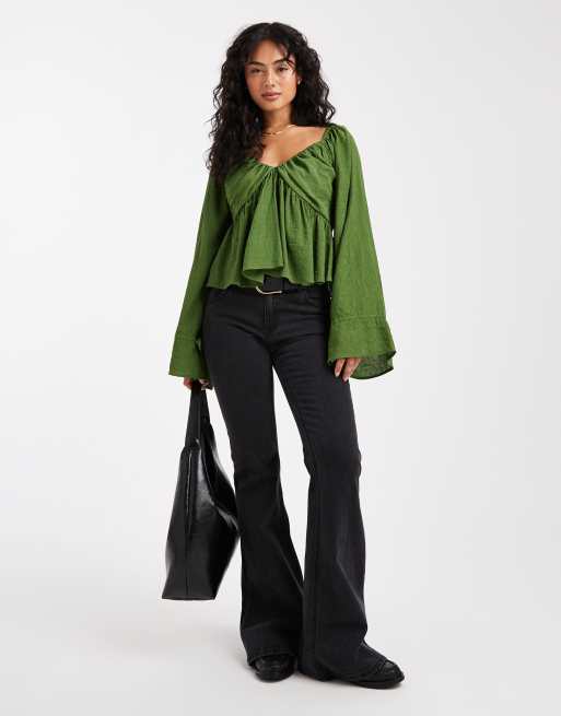 ASOS DESIGN v neck crinkle long sleeve blouse in green, 3 of 4