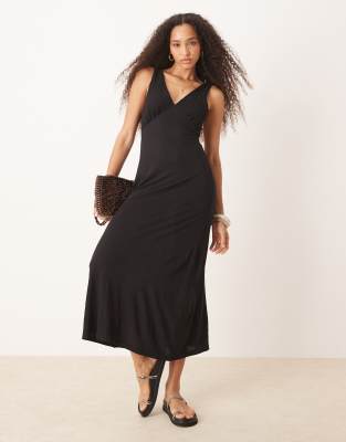 v neck lace bodice midi dress in black