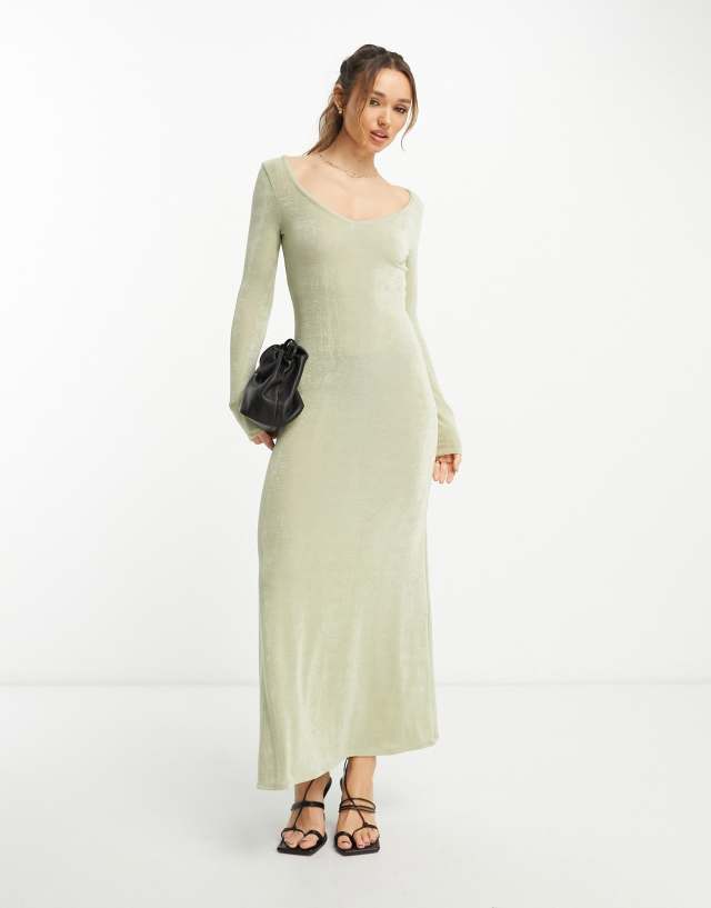 ASOS DESIGN - v neck long sleeve maxi dress in sage