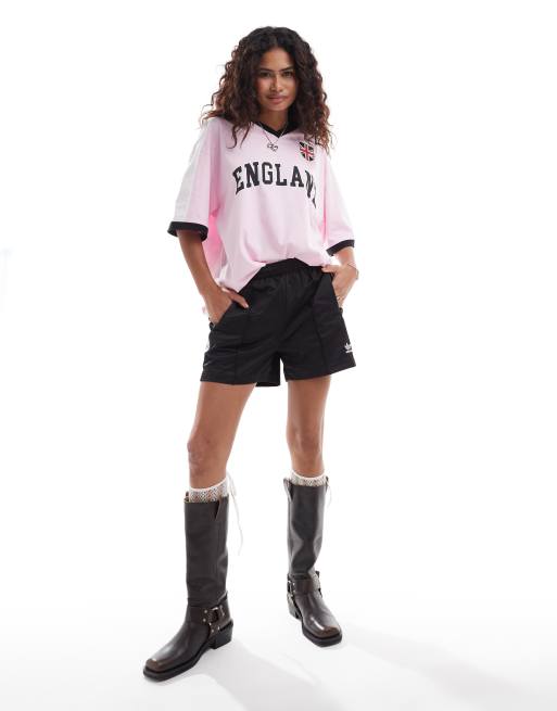 ASOS DESIGN v neck oversized t-shirt with england soccer graphic in pink, 3 of 4