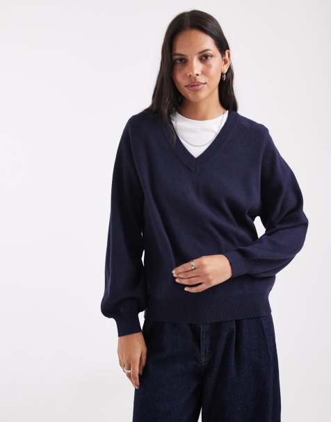 ASOS DESIGN v neck relaxed fine gauge jumper in navy - view 1
