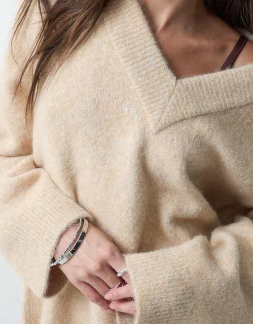 ASOS DESIGN v-neck relaxed jumper in oatmeal, 3 of 4
