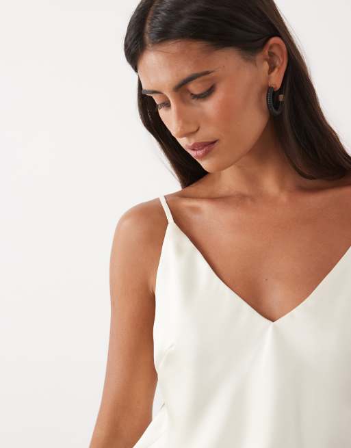 ASOS DESIGN v neck satin cami in ivory, 4 of 4