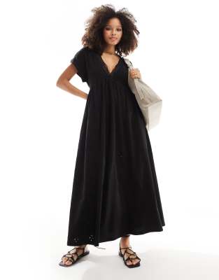 v neck short sleeve with broderie midi dress in black