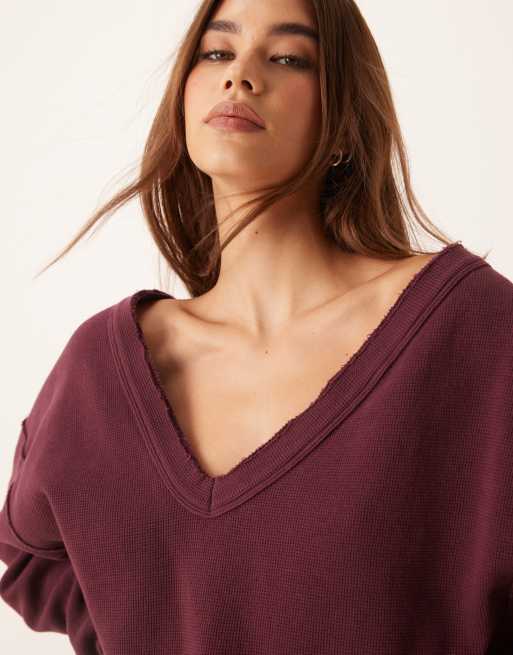 ASOS DESIGN v neck waffle oversized sweat in burgundy (part of a set), 3 of 4