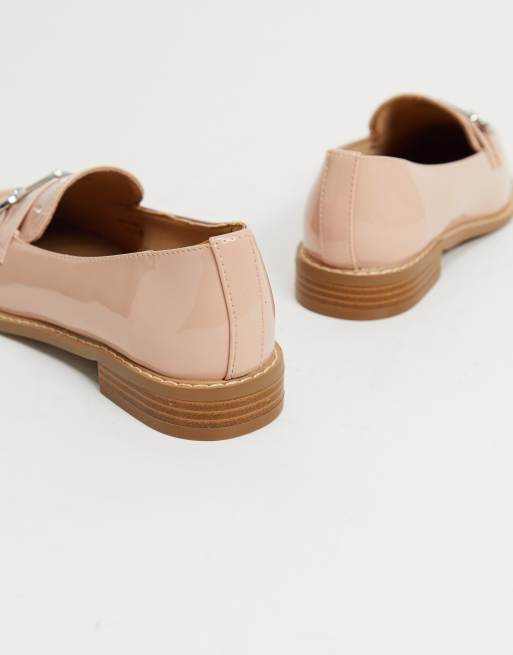 ASOS DESIGN – Vapor – Beige lackade loafers med tränsbettsdetalj och bred passform, 4 av 4