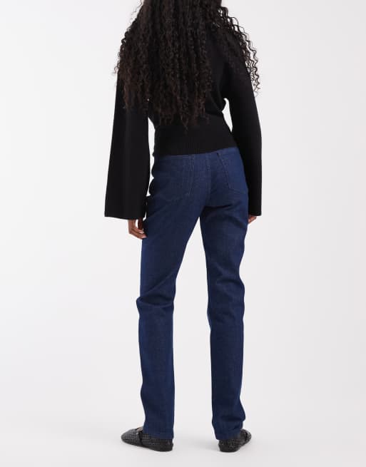 ASOS DESIGN - vaquero con cintura adornada en lavado oscuro, 2 de 5