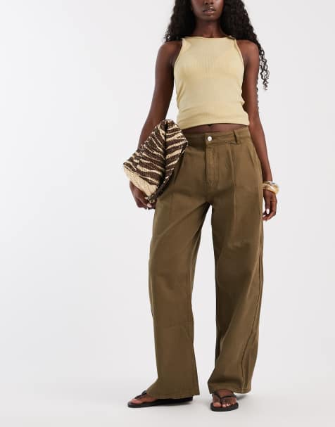 ASOS DESIGN - vaquero con pliegues delanteros y corte horseshoe en caqui - view 1