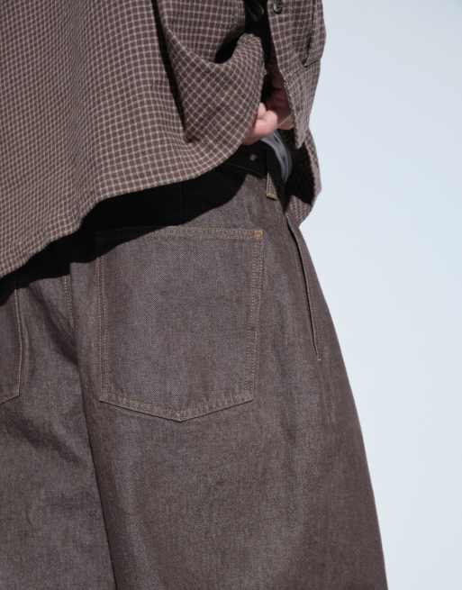 ASOS DESIGN - Vaqueros marrón crudo de corte barrel con pinzas, 4 de 5