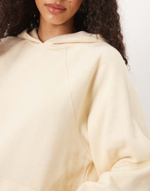 ASOS DESIGN – Varmt gräddvit, supermjuk huvtröja i oversize med raglan-ärmar, 3 av 4