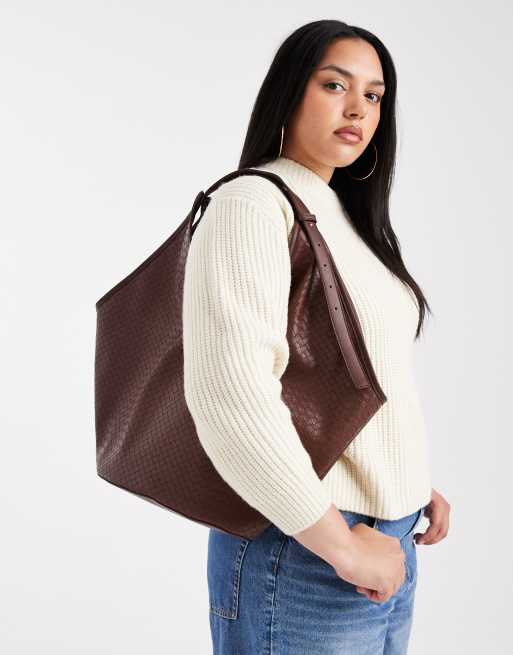 ASOS DESIGN – Vasenförmige Tragetasche in Schokobraun mit Webstruktur und röhrenförmigem Henkel, 2 von 4
