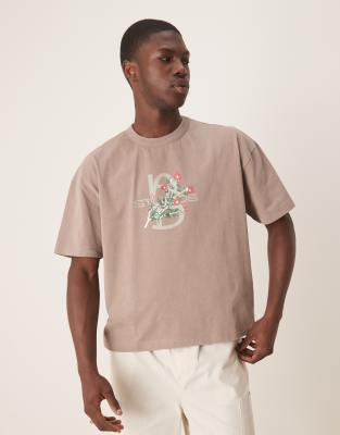 ASOS DESIGN - Vasket beige kraftig oversized T-shirt med blomster- og tekstgrafik i firkantet pasform - view 1