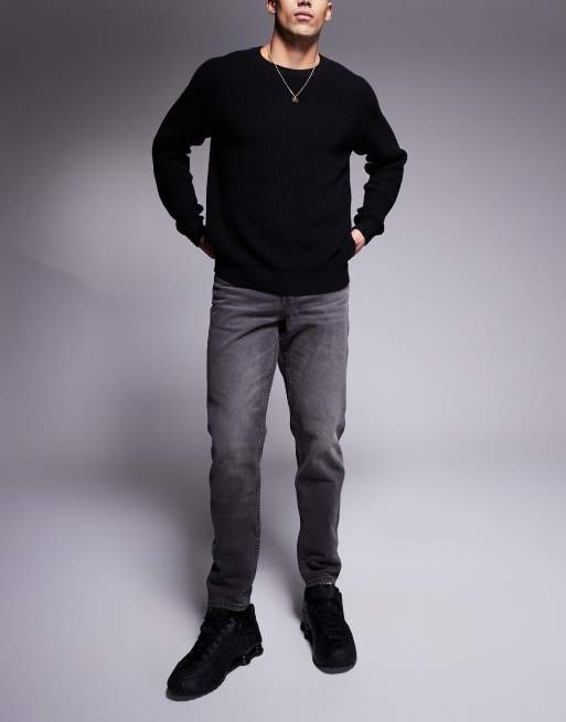 ASOS DESIGN - Vasket sort tapered jeans med vintage-farveskær 