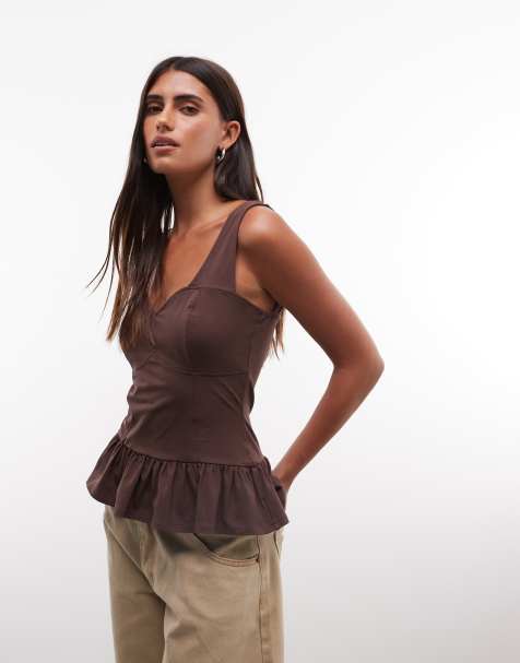 ASOS DESIGN väst med dekorativ söm och peplumfåll i choklad - view 1