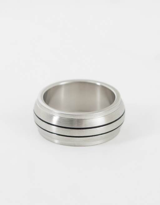 ASOS DESIGN vattentät ring i rostfritt stål med dubbel spårprofil i borstad silver, 3 av 3
