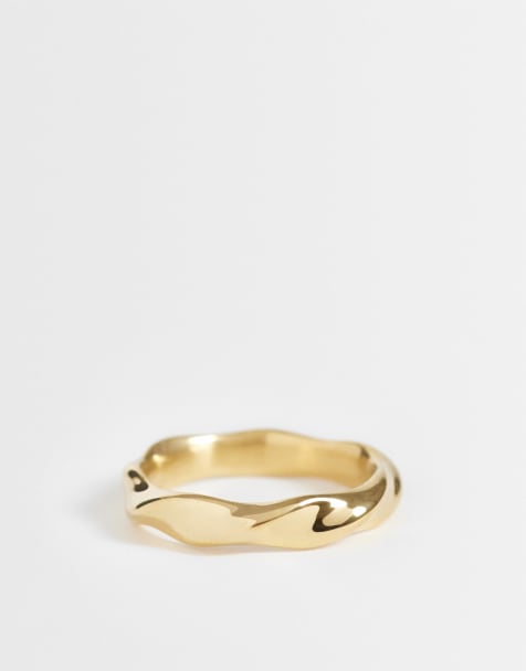 ASOS DESIGN vattentät ring i rostfritt stål med tvinnad slät ring i guld - view 1