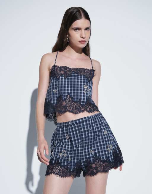 ASOS DESIGN vävd utsmyckad cami med spetskant i blått rutmönster, 2 av 4