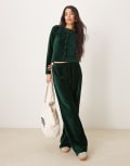 [ASOS DESIGN] ASOS DESIGN velvet cord wide leg pants in forest green (part of a set) L Forest green