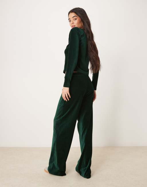ASOS DESIGN velvet cord wide leg trousers co ord in forest green, 3 of 5